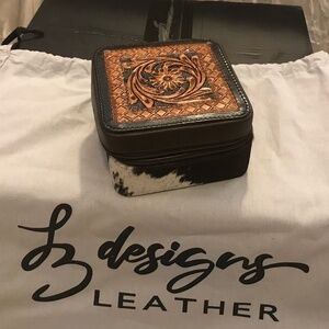 L3 Designs Travel Jewelry Case